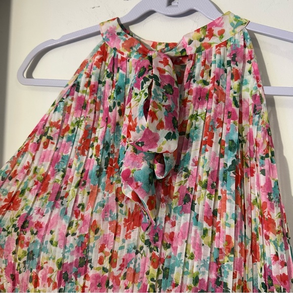 Floral & Ivy sleeveless pink floral print blouse size medium NWT - Picture 2 of 5